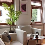 Jade Apartment